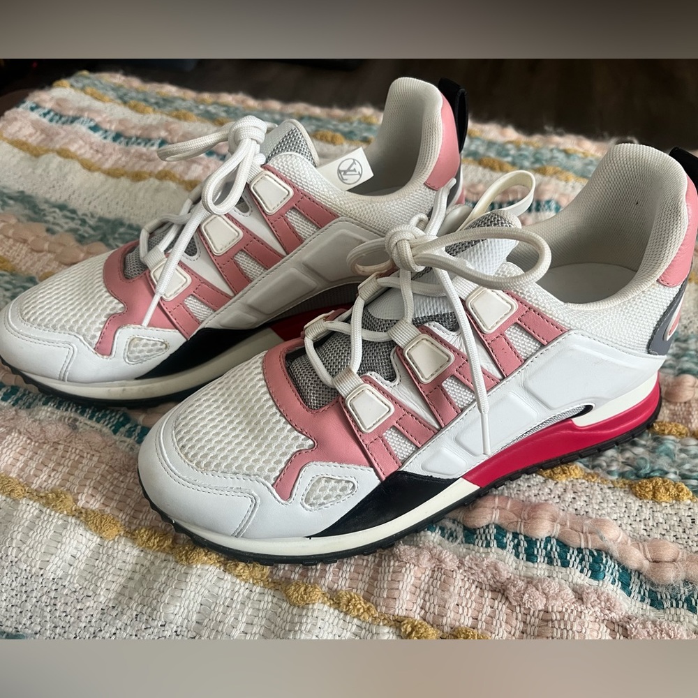 Louis Vuitton Run Away Logo White Pink White Sneakers Trainers
